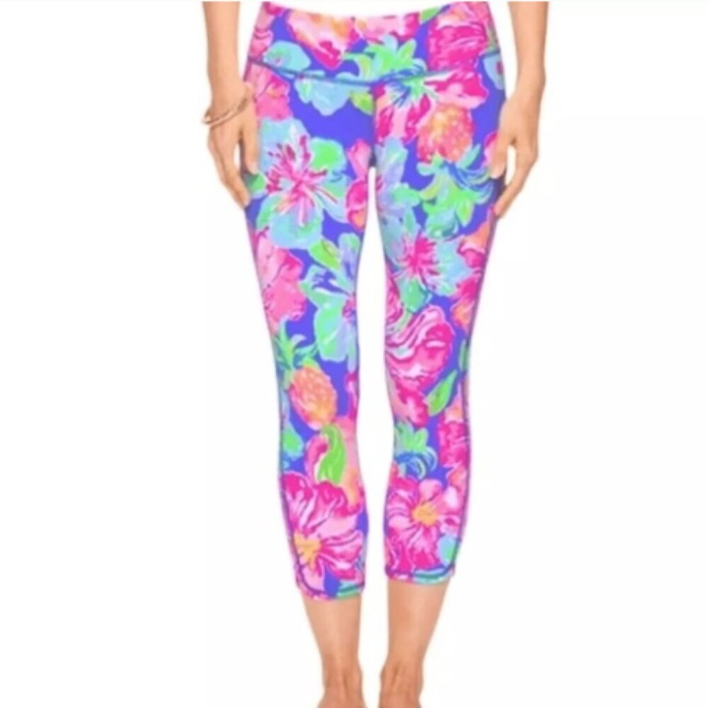 Lilly Pulitzer luxletic leggings in print Jungle utopia. Large EUC
